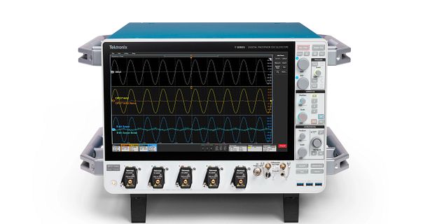 7 Series oscilloscope showing an ENOB measurement screen