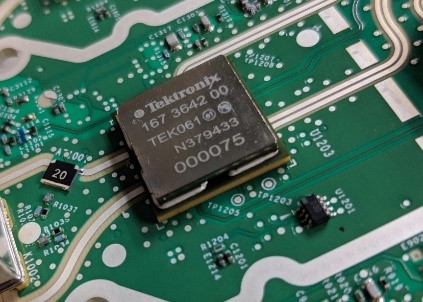 New Tektronix analog amplifier ASIC (TEK061)