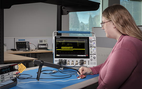TICP IsoVu Isolated Current Probe with 4 Series B MSO measuring low-level dynamic currents.