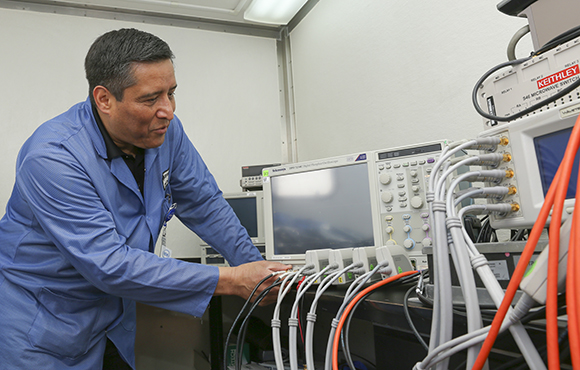 Tektronix Calibration Services
