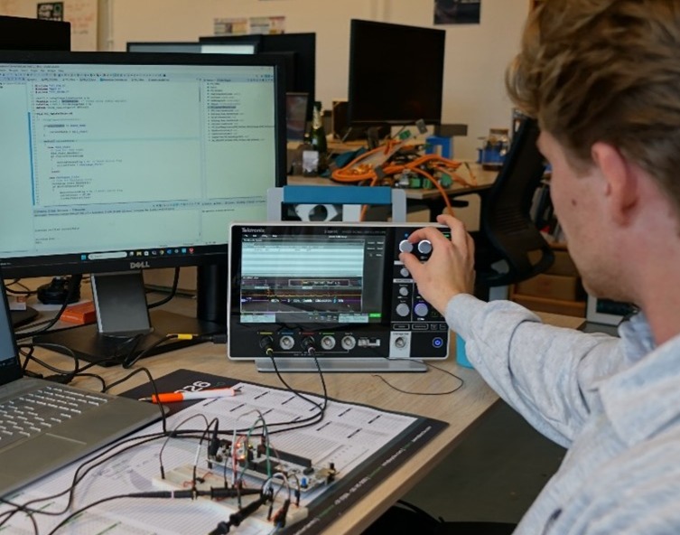 Nils, a powertrain engineer on the project, using our 2 Series MSO Oscilloscope