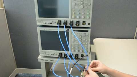 Synchronizing Tektronix Performance Oscilloscopes
