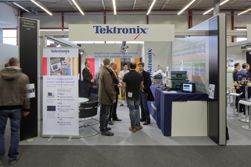 Pic 2 booth shot.jpg Pic20220booth20shot